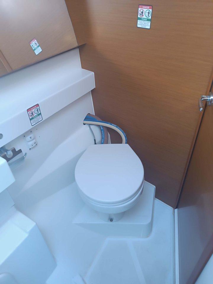 Sun Odyssey 440 - 4 cab., picture 28