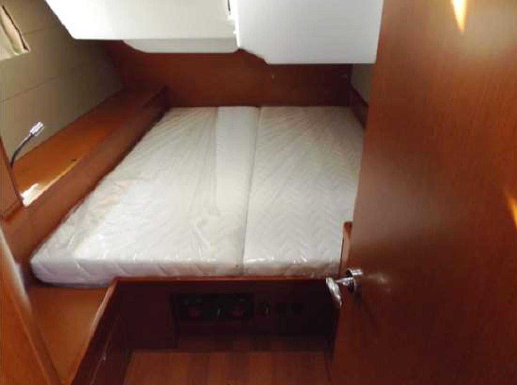 Oceanis 48 - 5 cab. - Wayward Prince , picture 18