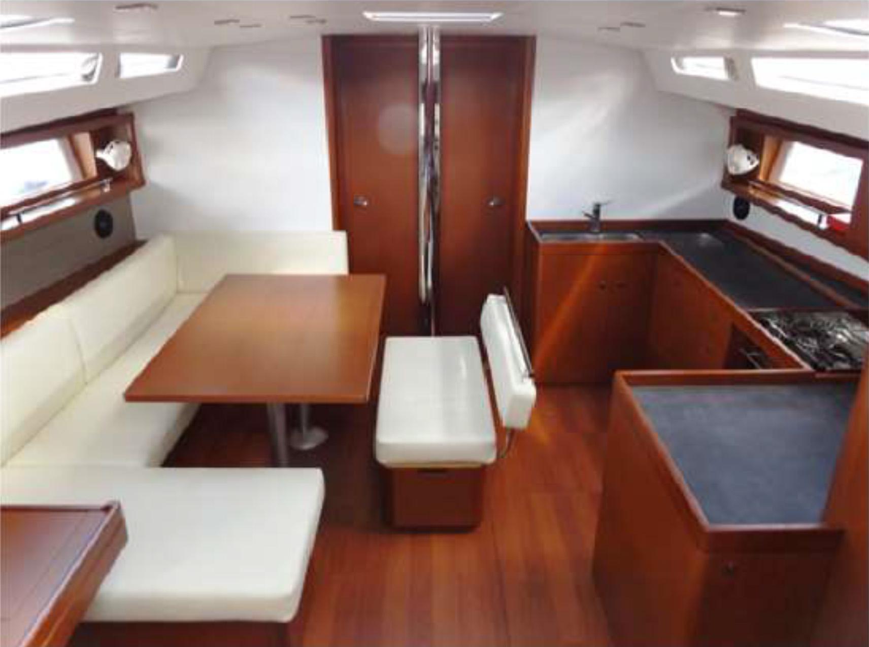 Oceanis 48 - 5 cab. - Wayward Prince , picture 12