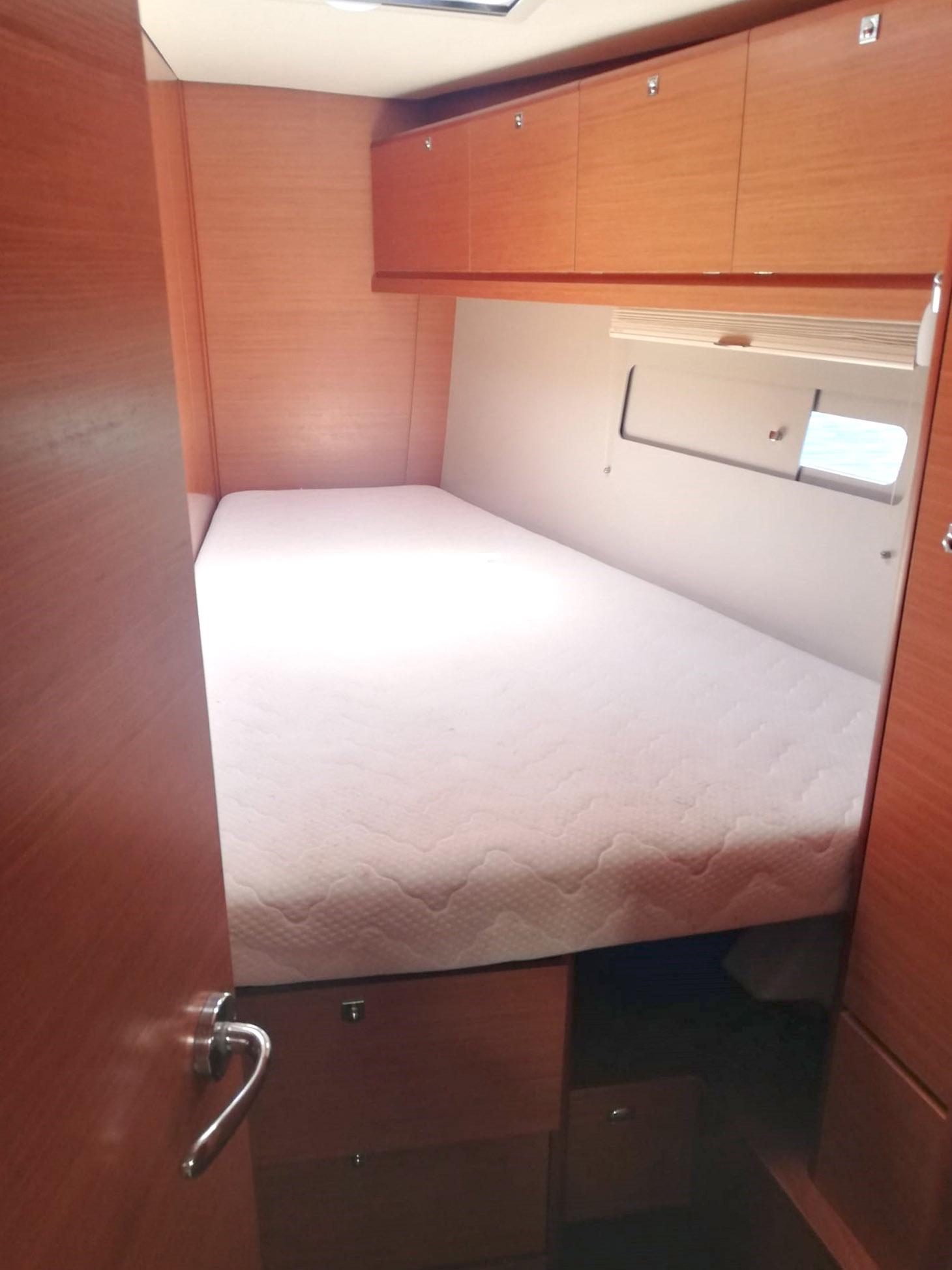 Dufour 520 GL - Warriors Tale , picture 9