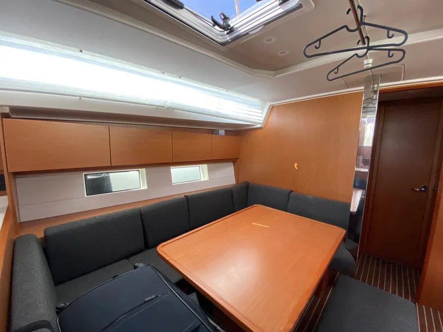 Bavaria C45 Holiday - 5 cab., picture 6