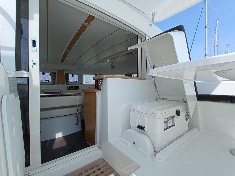 Lagoon 380 - 4 cab., picture 5