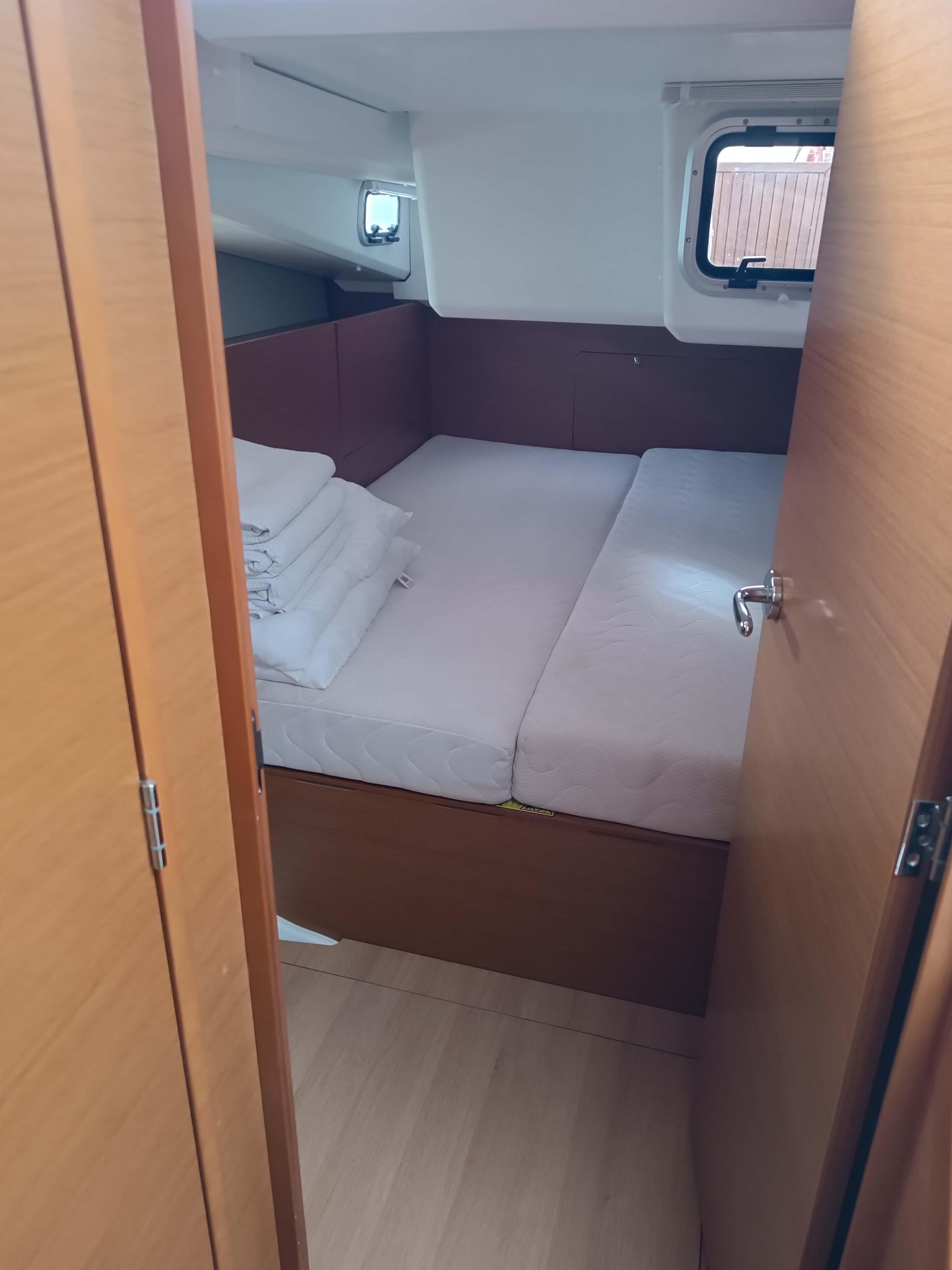 Sun Odyssey 440 - 4 cab., picture 17