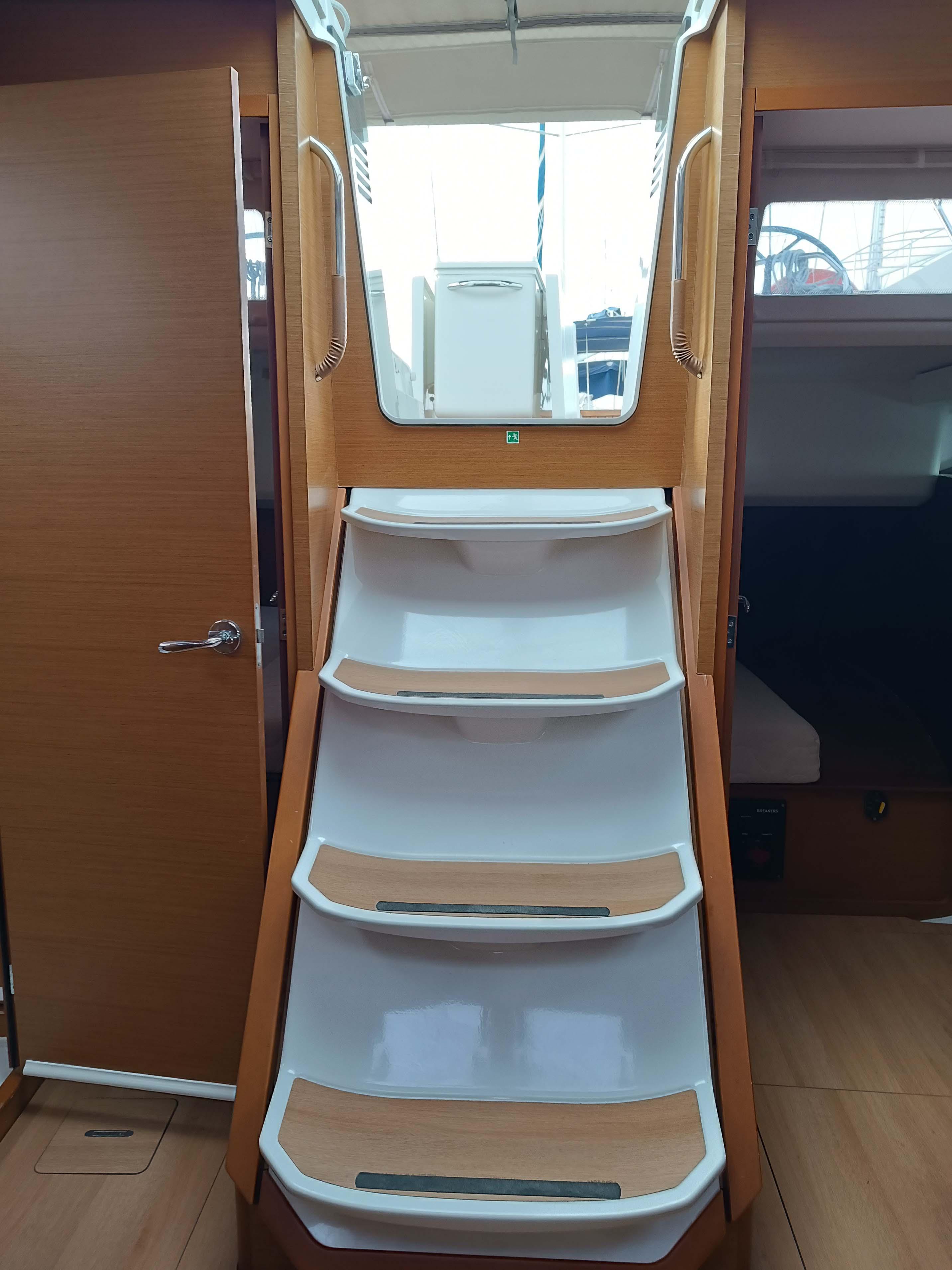 Sun Odyssey 440 - 4 cab., picture 15