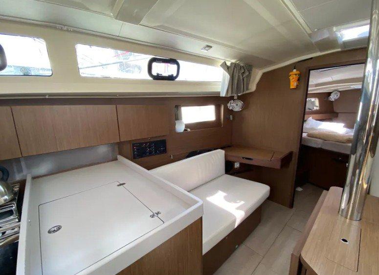 Oceanis 41.1, picture 10