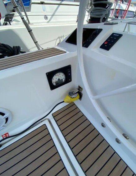 Oceanis 41.1, picture 5