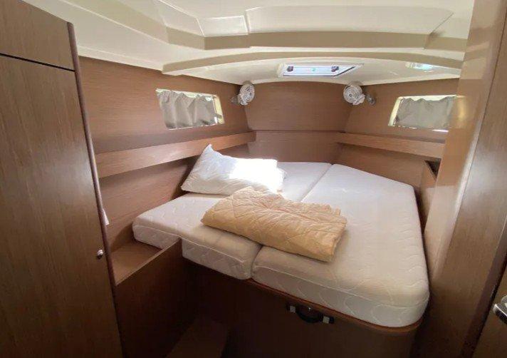 Oceanis 41.1, picture 11