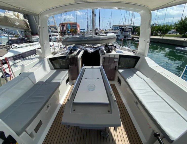 Oceanis 41.1, picture 7