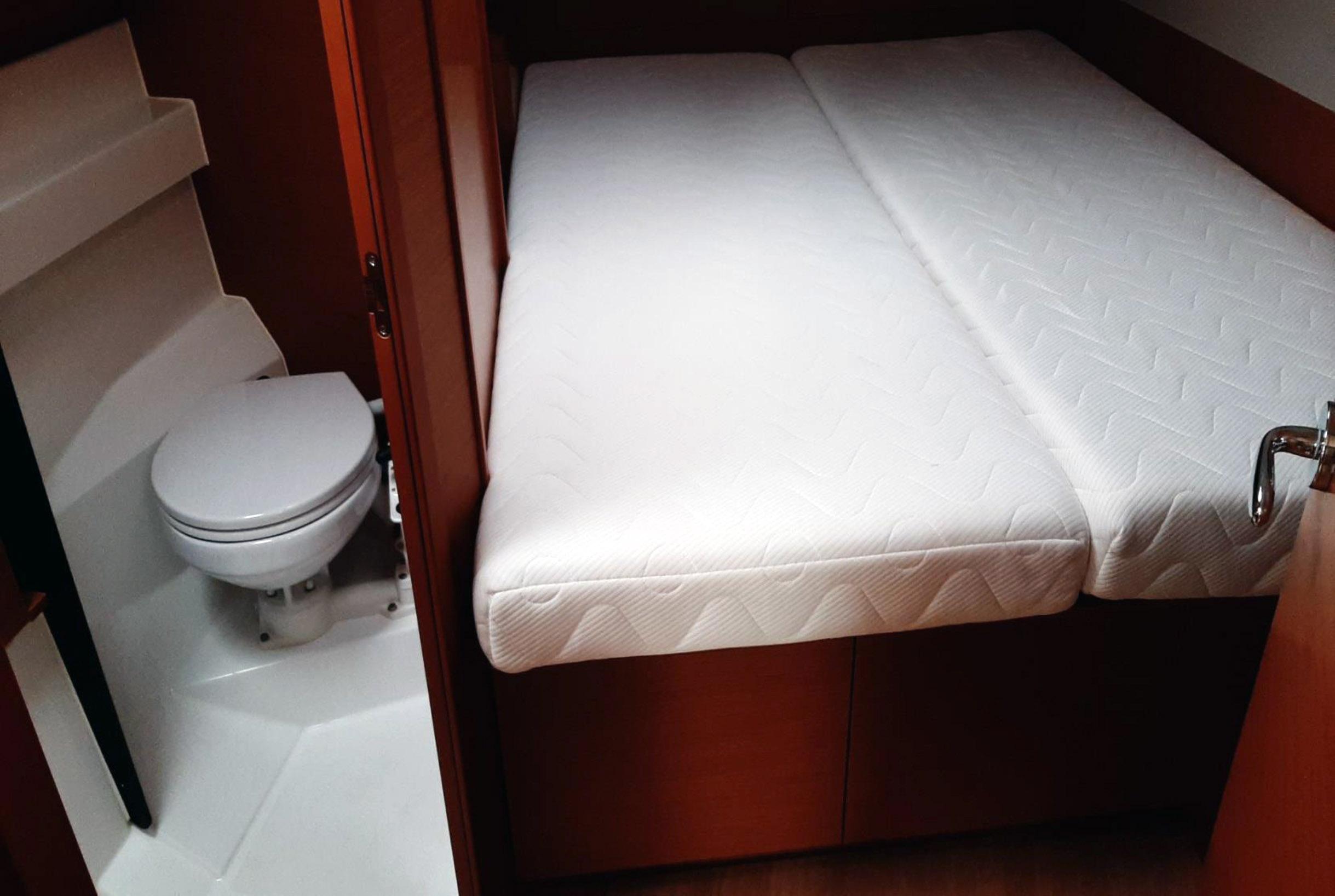 Sun Odyssey 410 - 3 cab., picture 12