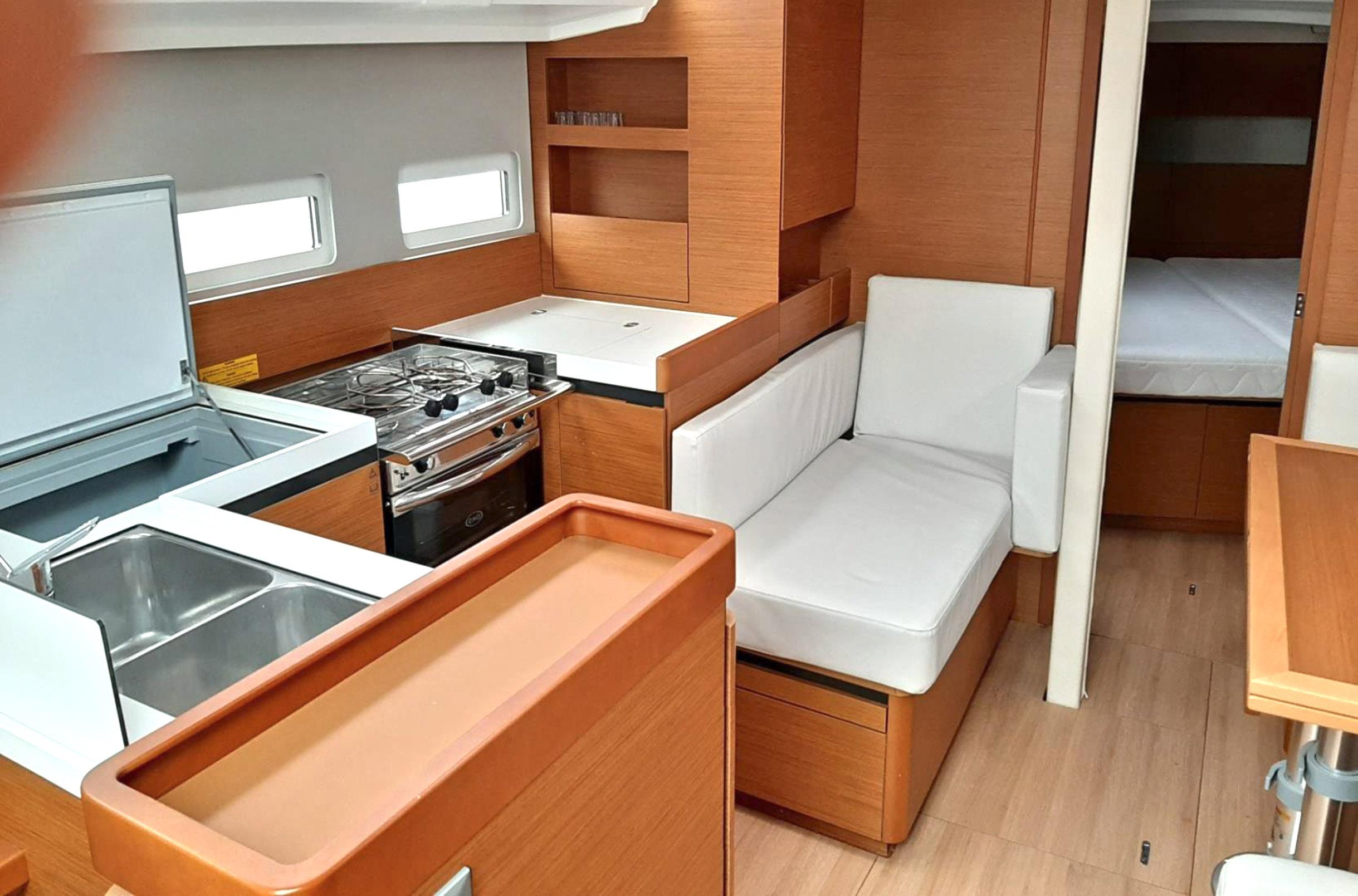 Sun Odyssey 410 - 3 cab., picture 10