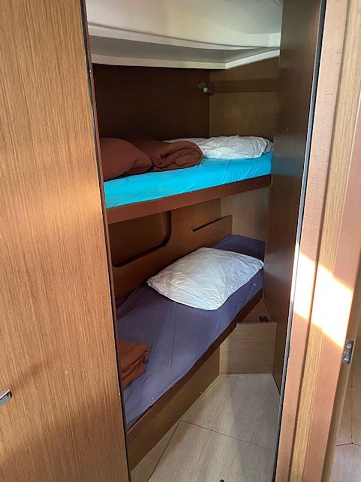 Oceanis 40.1, picture 8