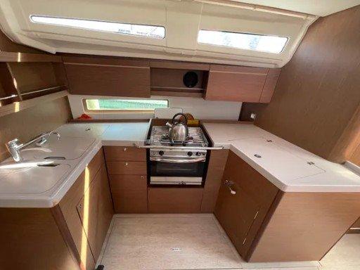 Oceanis 40.1, picture 9