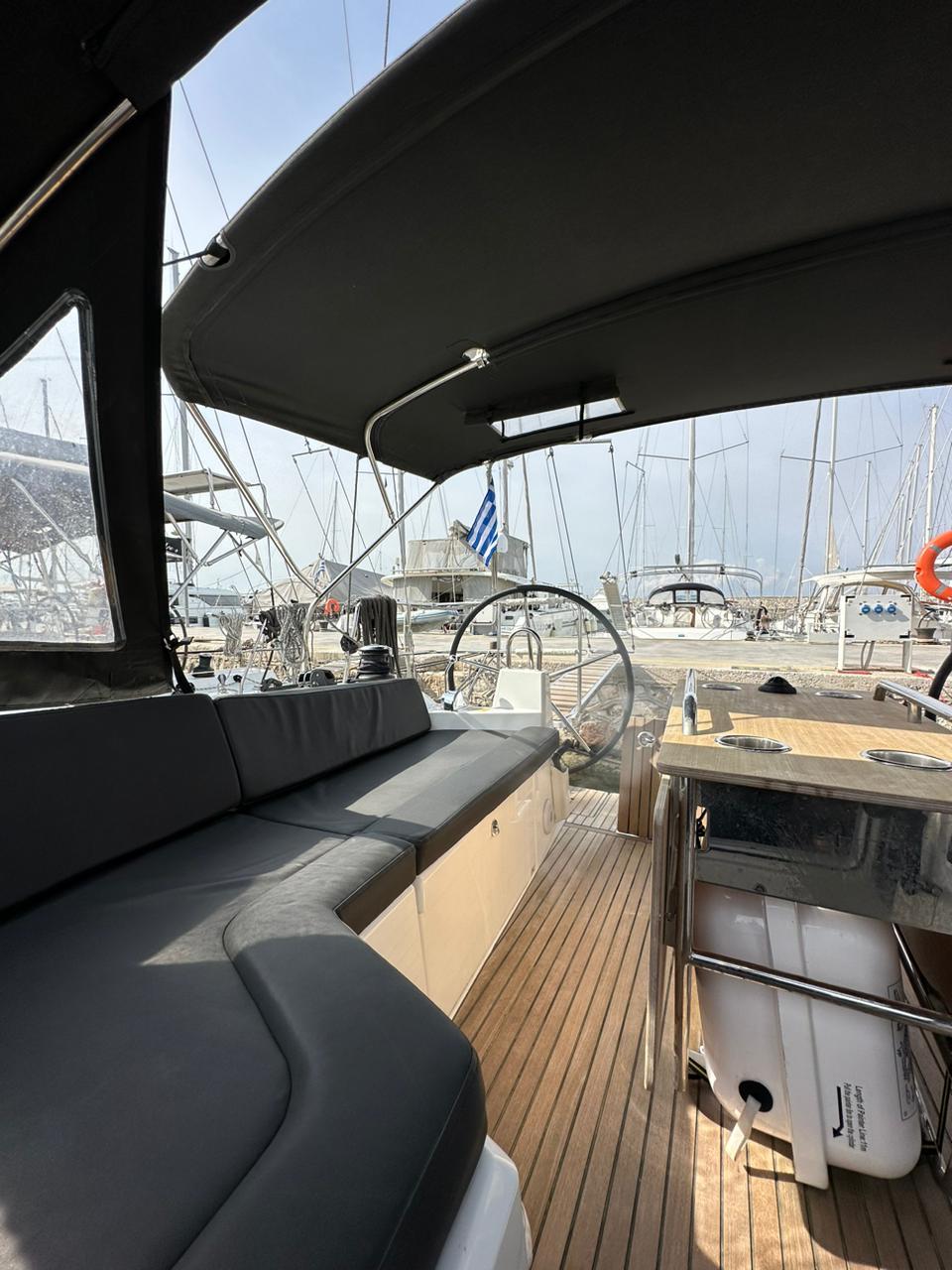Oceanis 40.1, picture 6