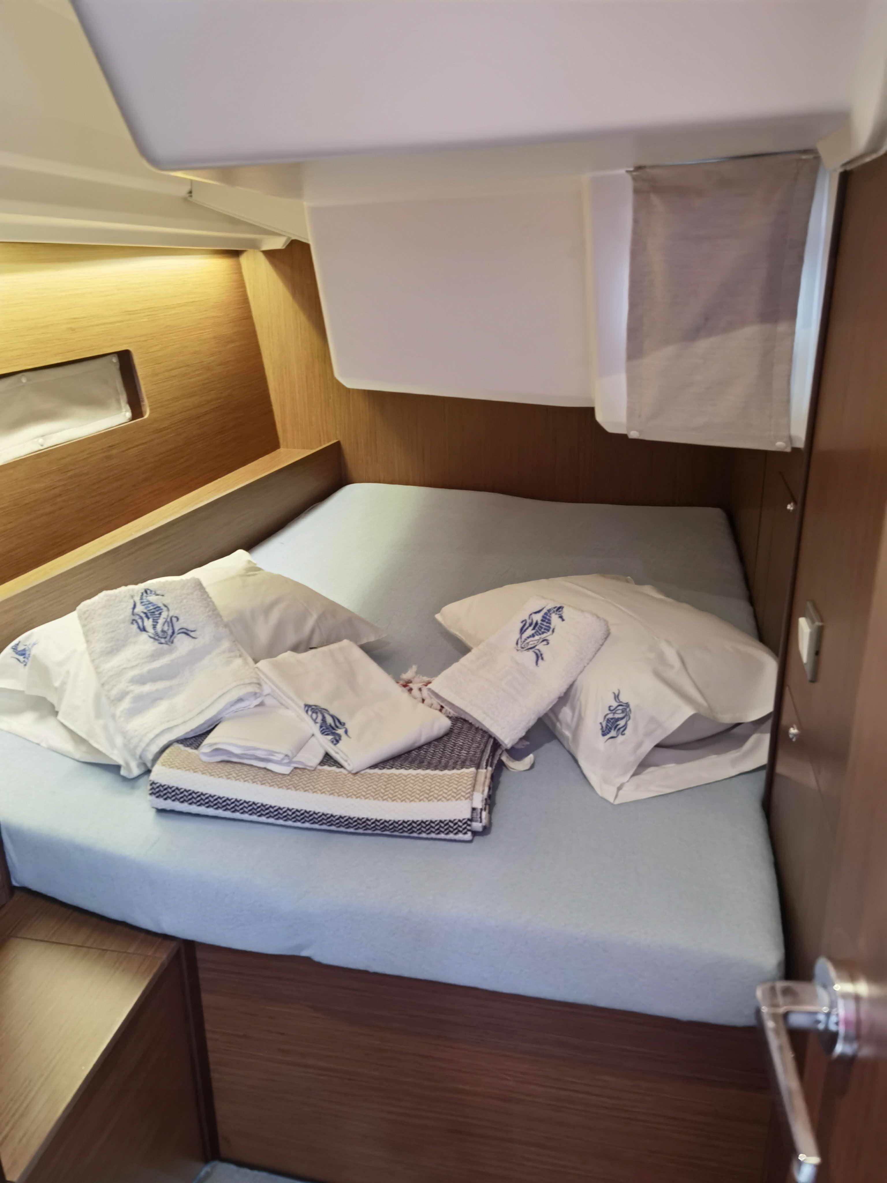 Oceanis 40.1, picture 16