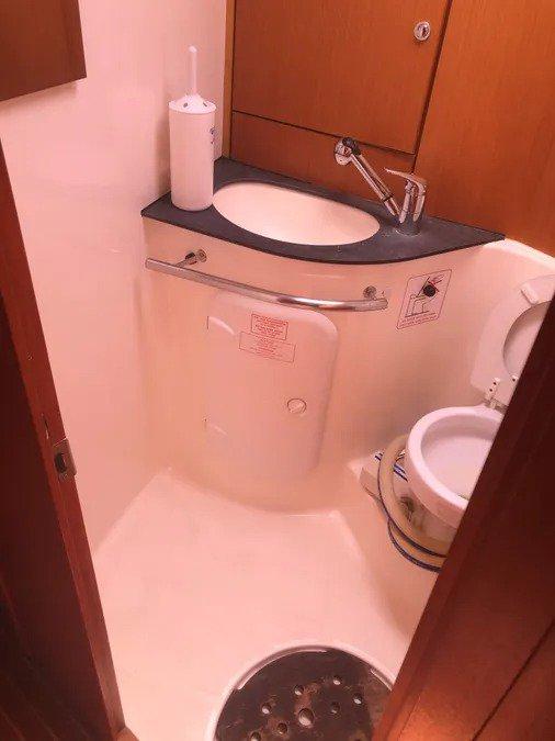 Bavaria 43 Cruiser, picture 8