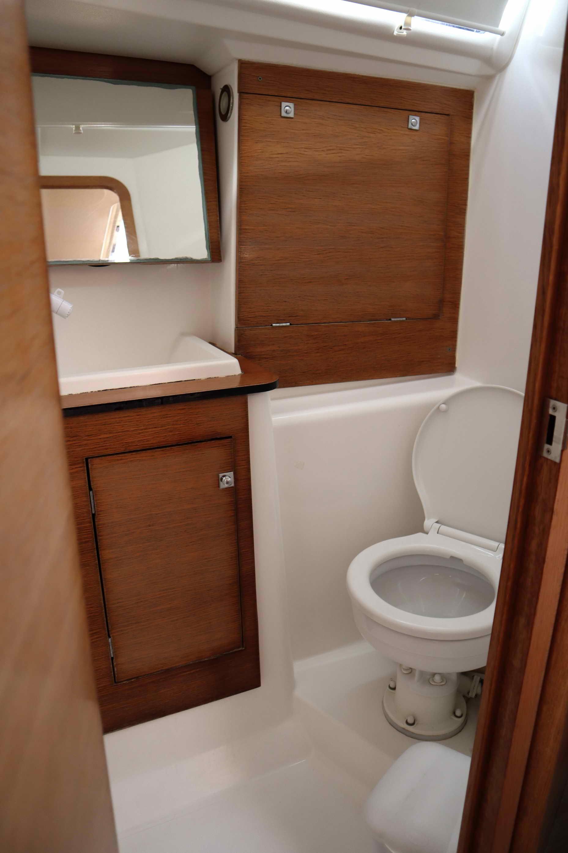 Dufour 382 GL, picture 14