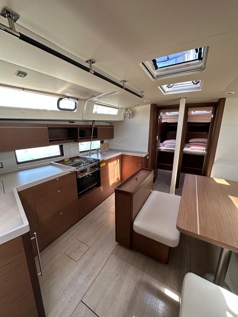 Oceanis 46.1, picture 9