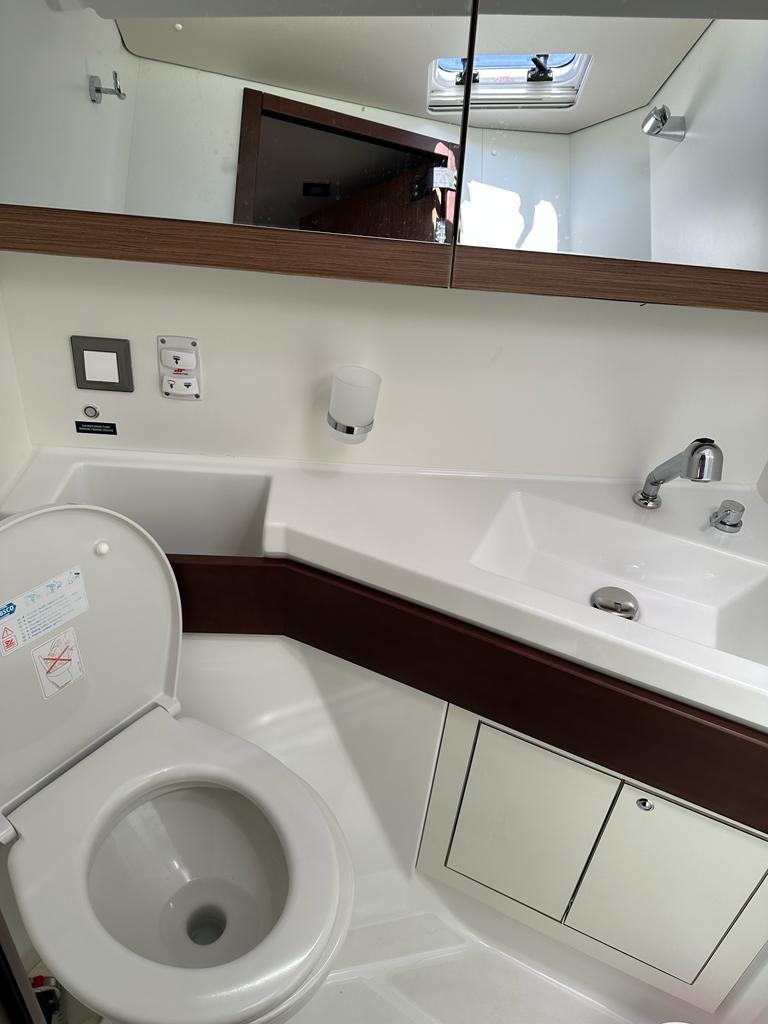 Oceanis 46.1, picture 18