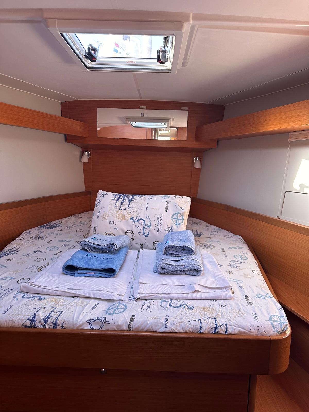 Dufour 430 GL, picture 9