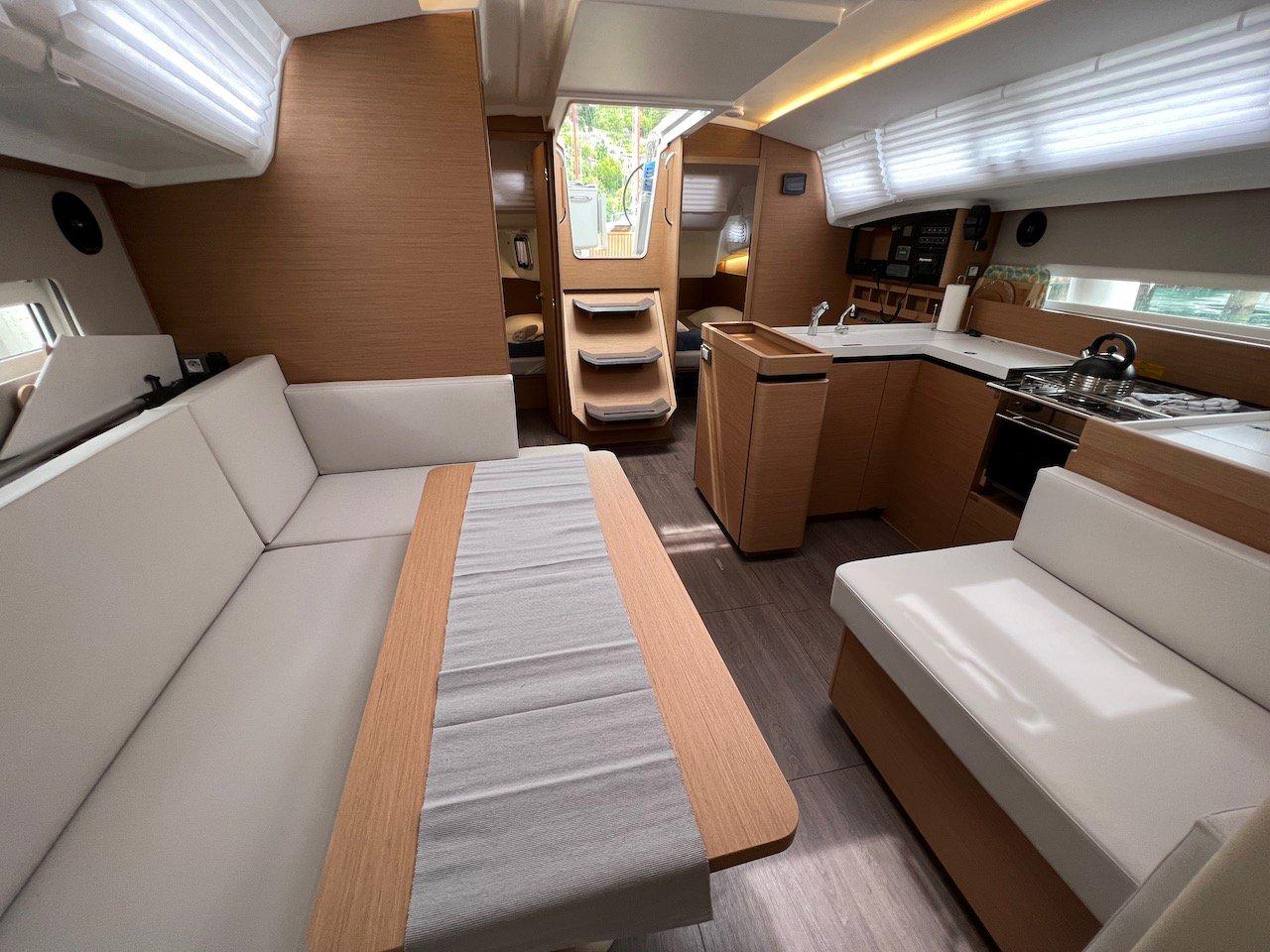 Sun Odyssey 410 - 3 cab., picture 6