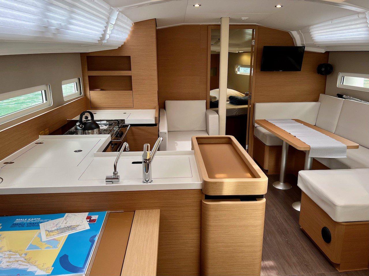 Sun Odyssey 410 - 3 cab., picture 7