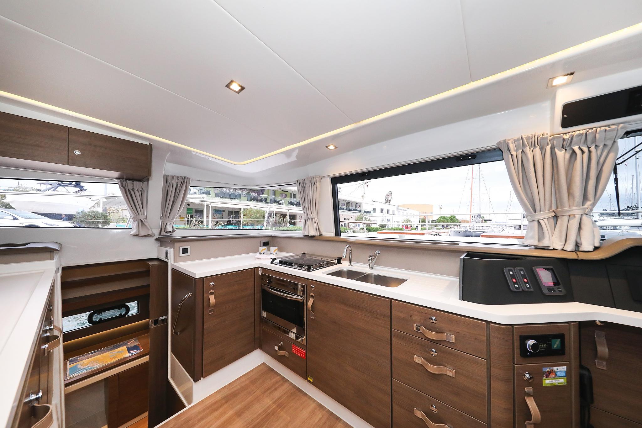 Bali 4.3 MY - 3 cab. - Adventure, picture 17