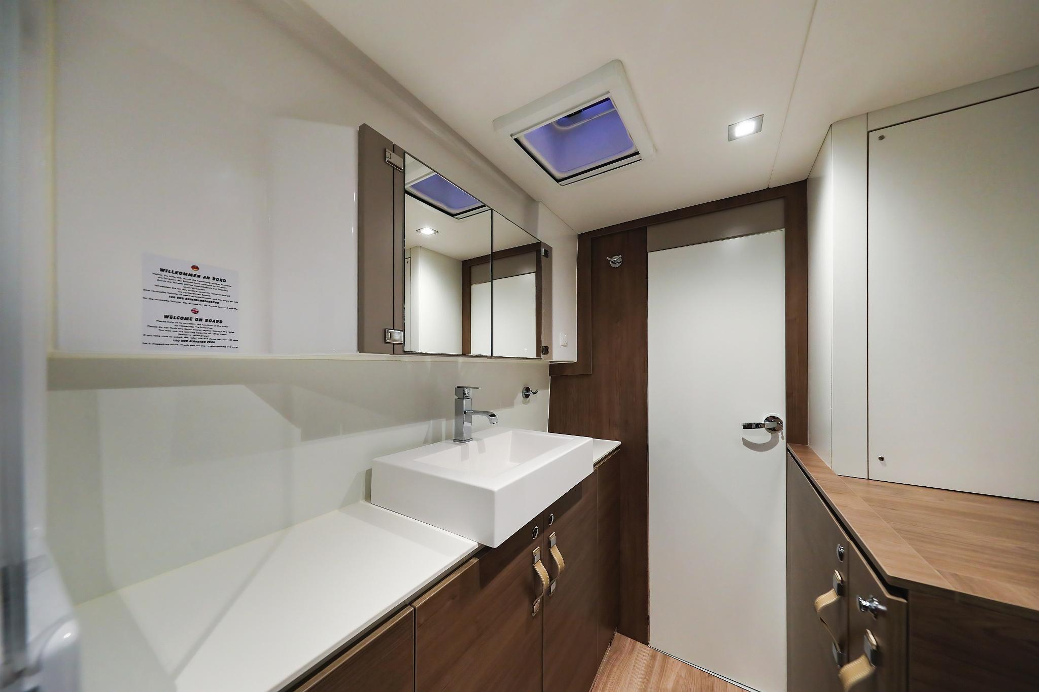 Bali 4.3 MY - 3 cab. - Adventure, picture 42