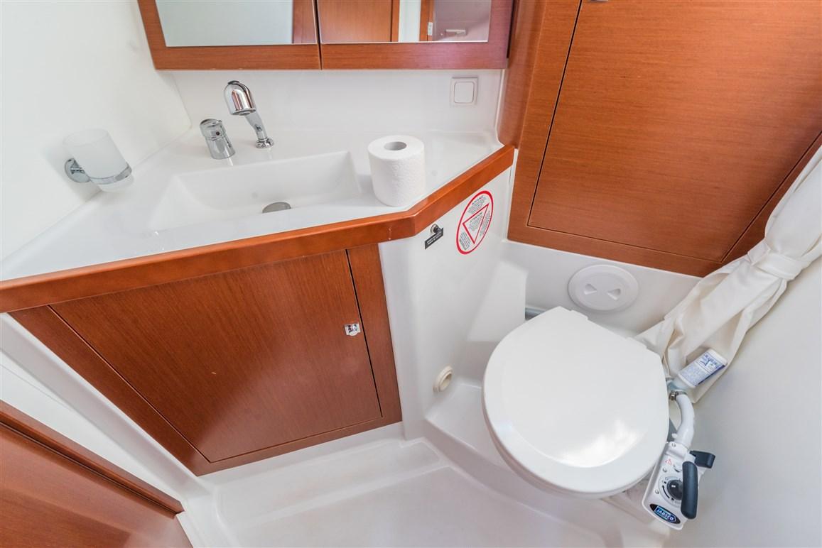 Oceanis 45 - 4 cab., picture 11