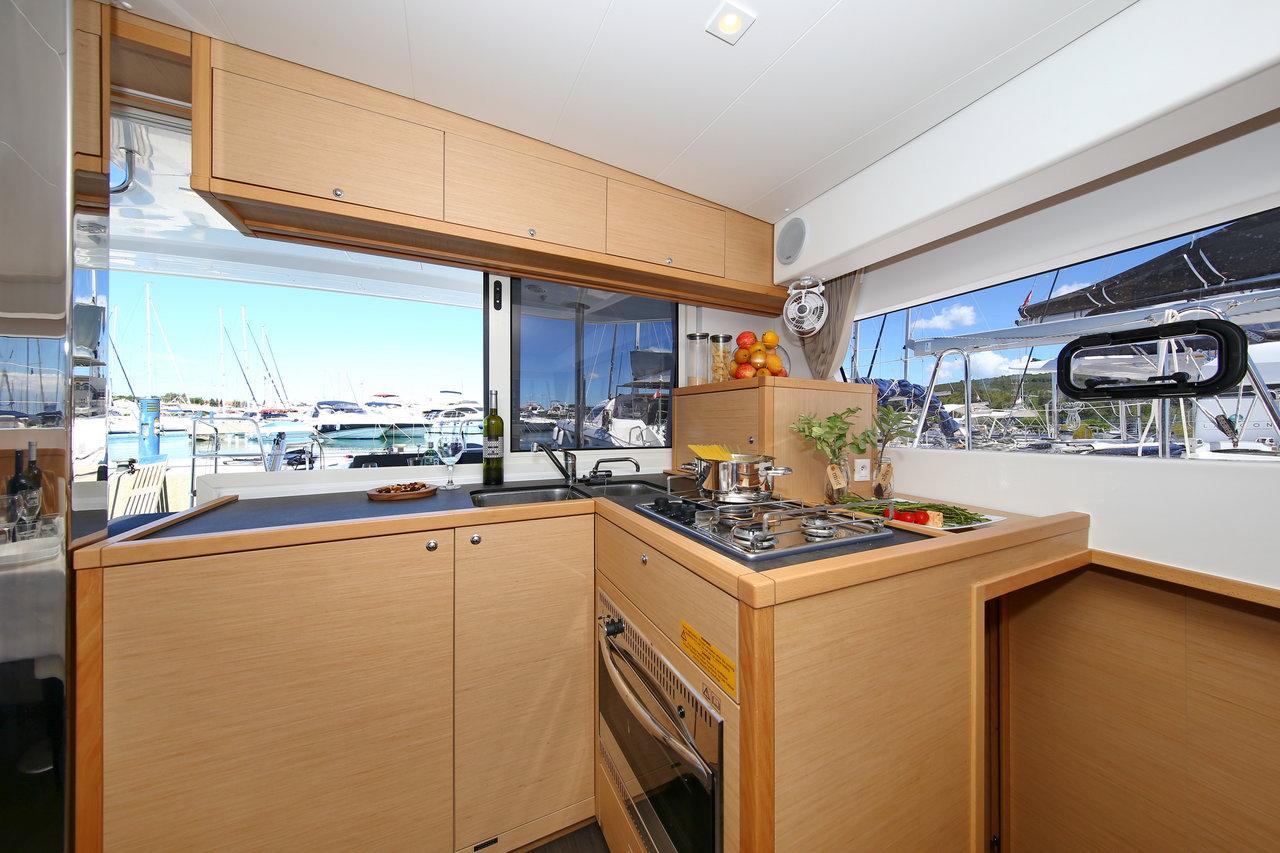 Lagoon 39 - 4 + 2 cab., picture 14