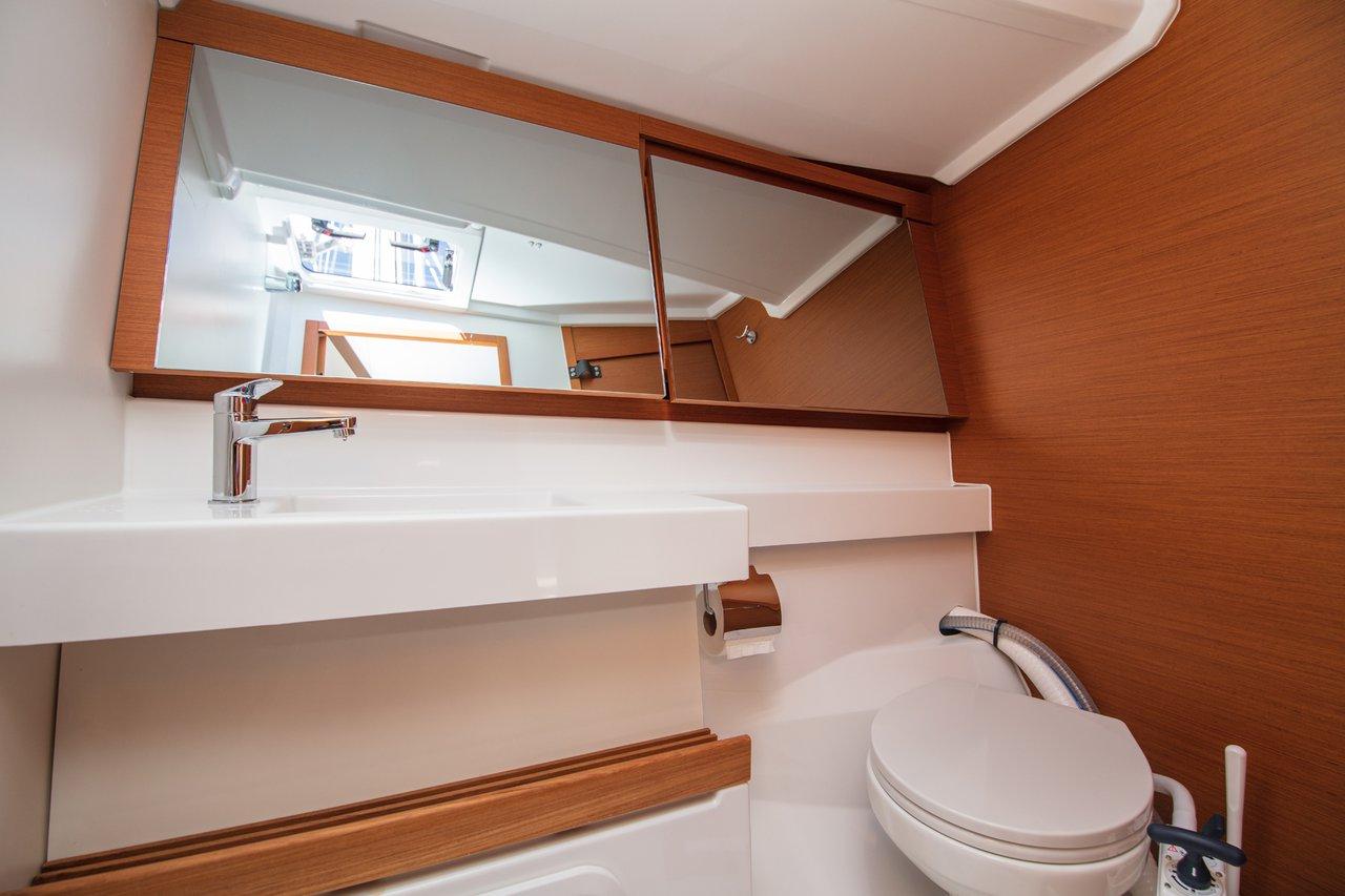 Sun Odyssey 440 - 4 cab. - Trinity, picture 24