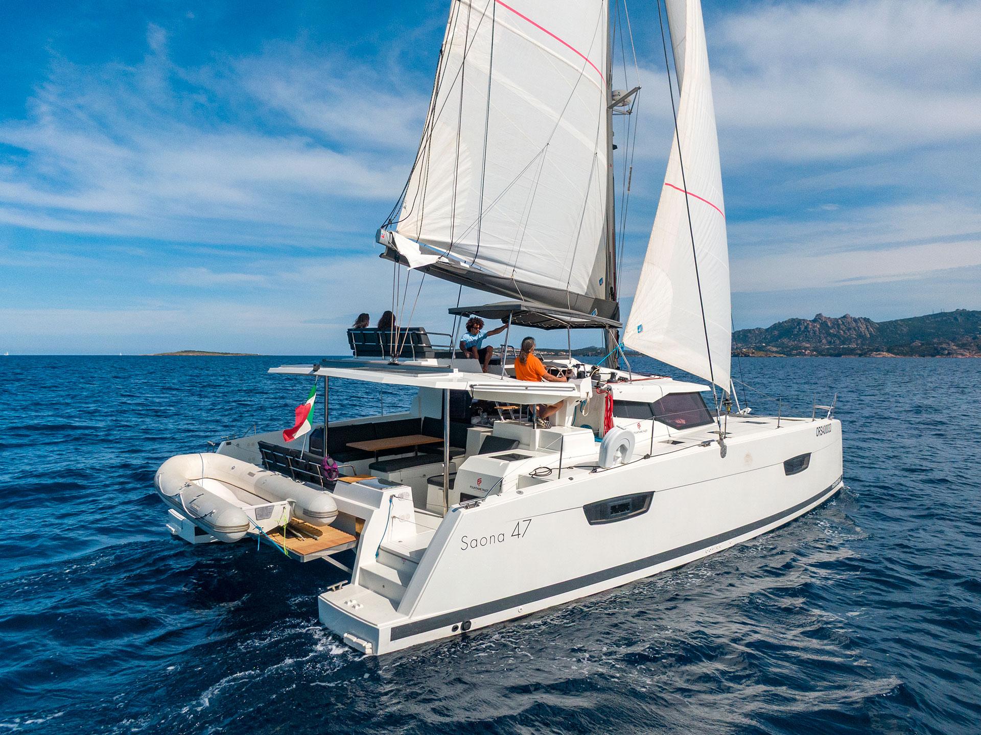 Fountaine Pajot Saona 47 Quintet - 5 + 1 cab., picture 1