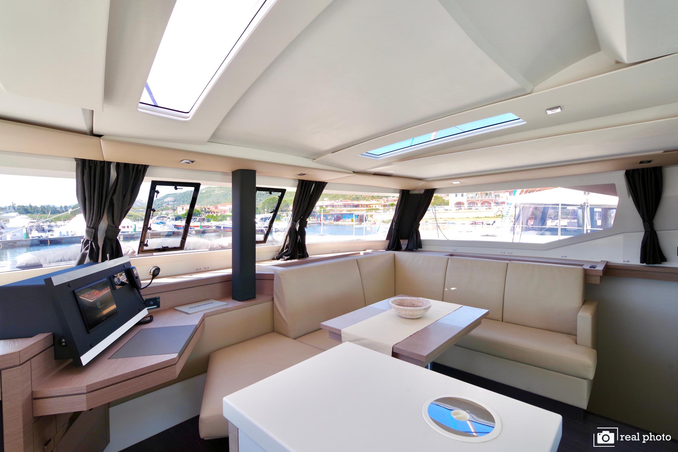 Fountaine Pajot Saona 47 Quintet - 5 + 1 cab., picture 5