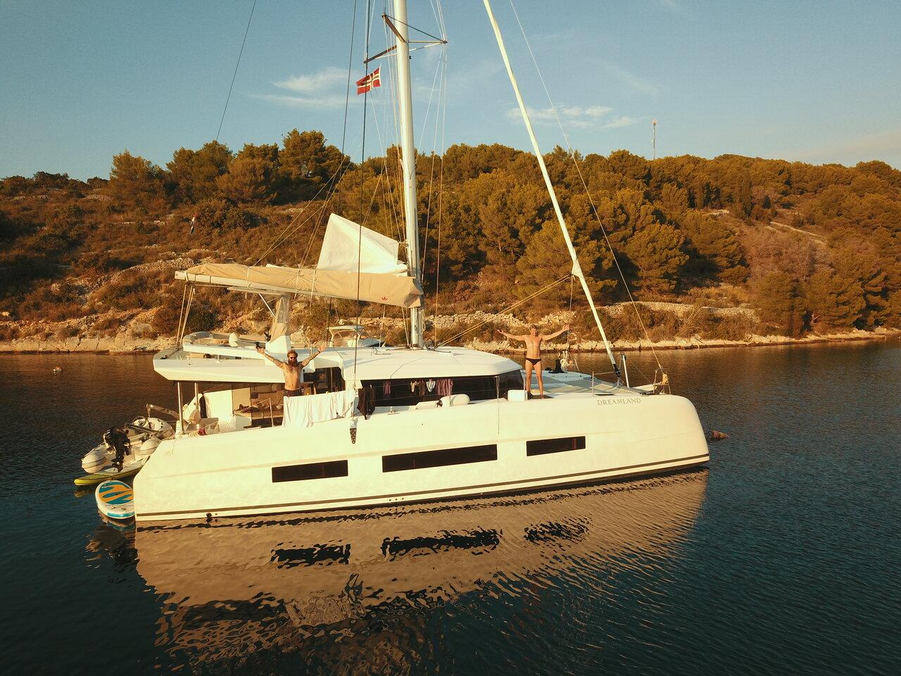 Dufour 48 Catamaran - 5 + 1 cab., picture 6
