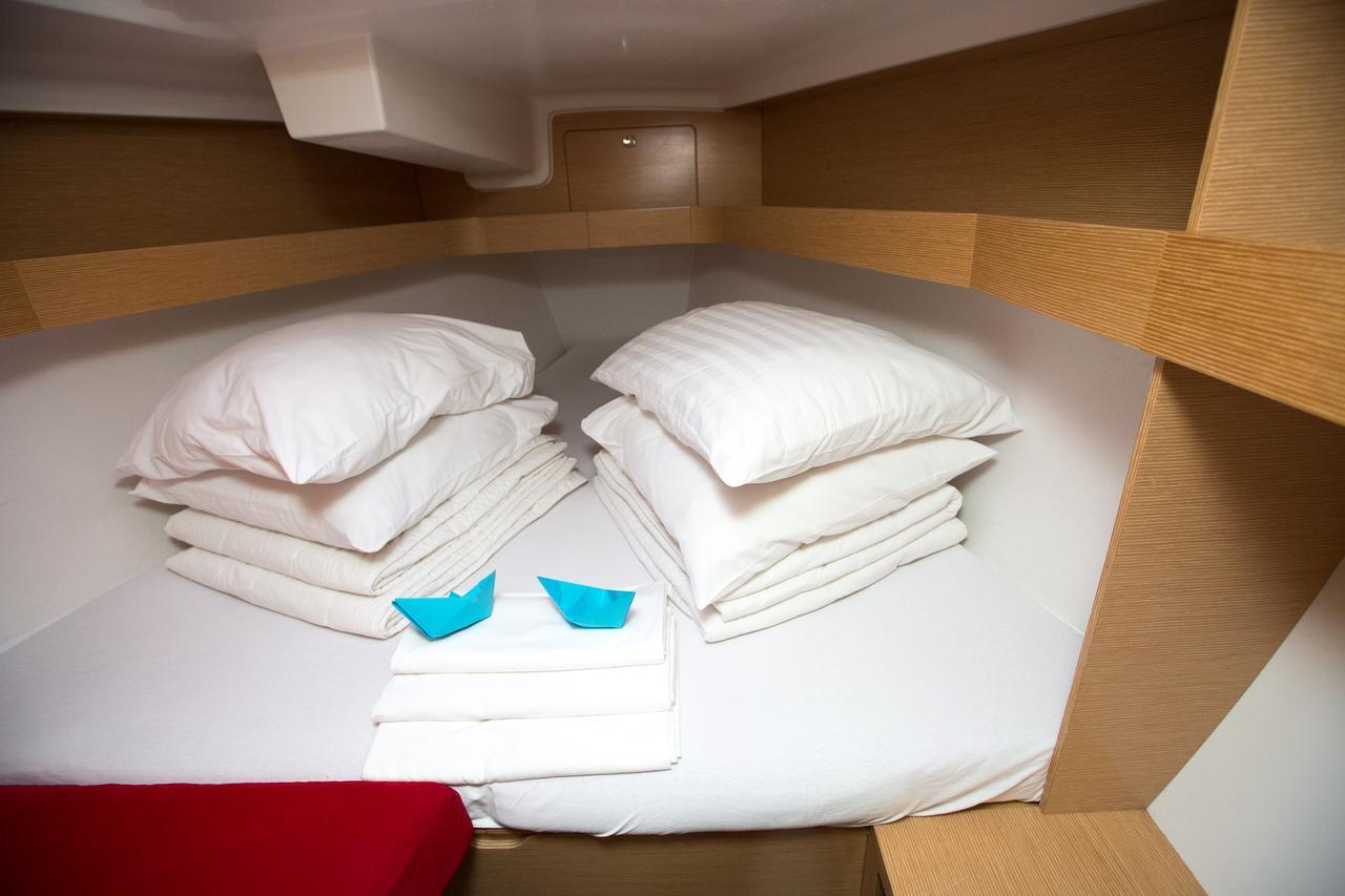 Elan 350 Performance - 3 cab., picture 12