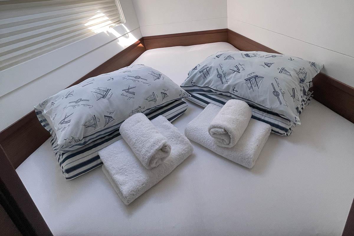 Lagoon 40 - 4 + 2 cab, picture 17