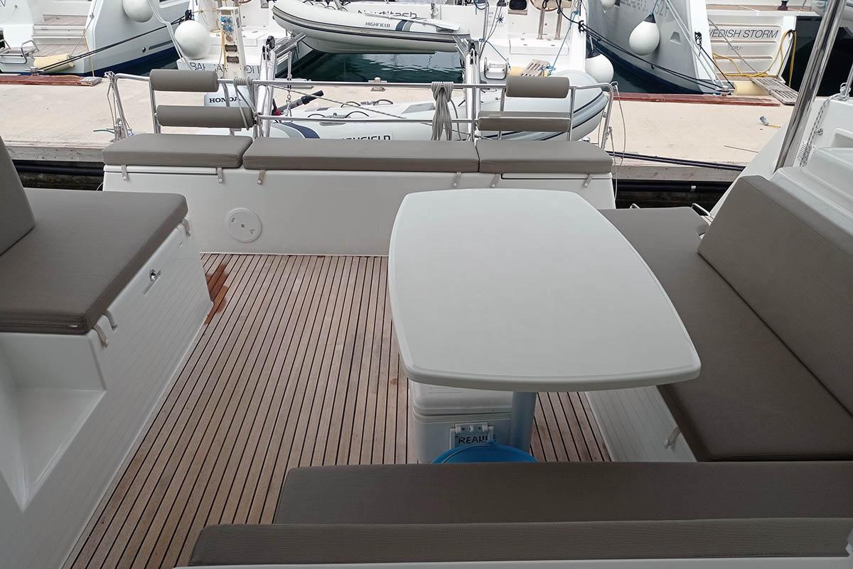 Lagoon 40 - 4 + 2 cab, picture 6