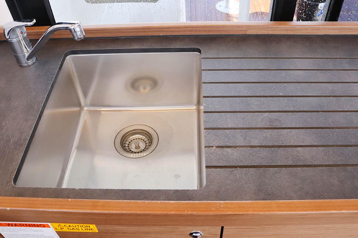 Lagoon 42 - 4 + 2 cab., picture 14