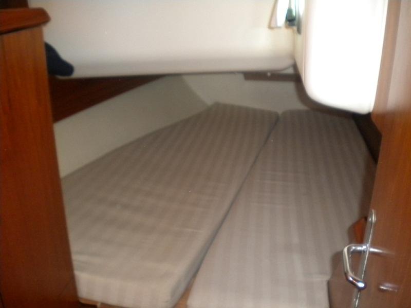 Sun Odyssey 40, picture 12