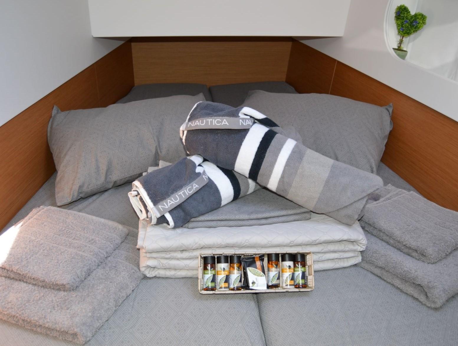 Excess 12 - 4 + 1 cab., picture 24