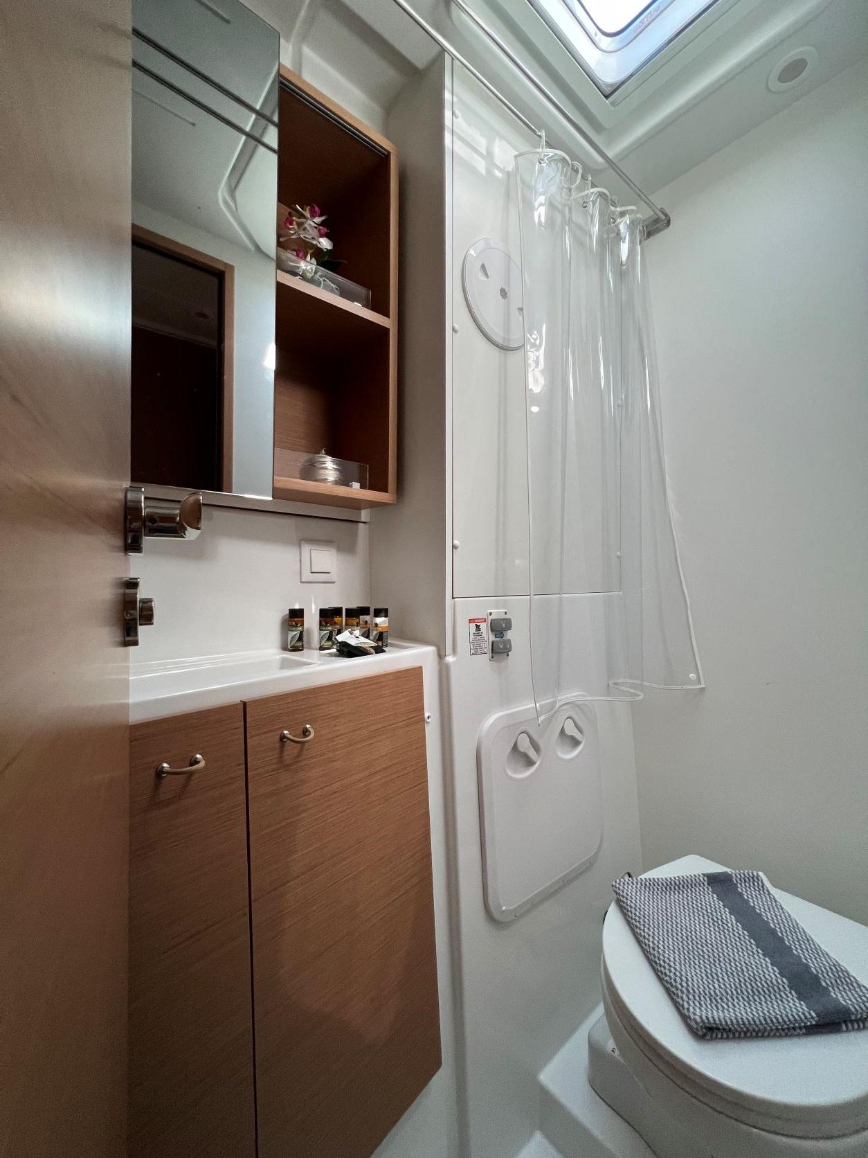 Excess 12 - 4 + 1 cab., picture 28