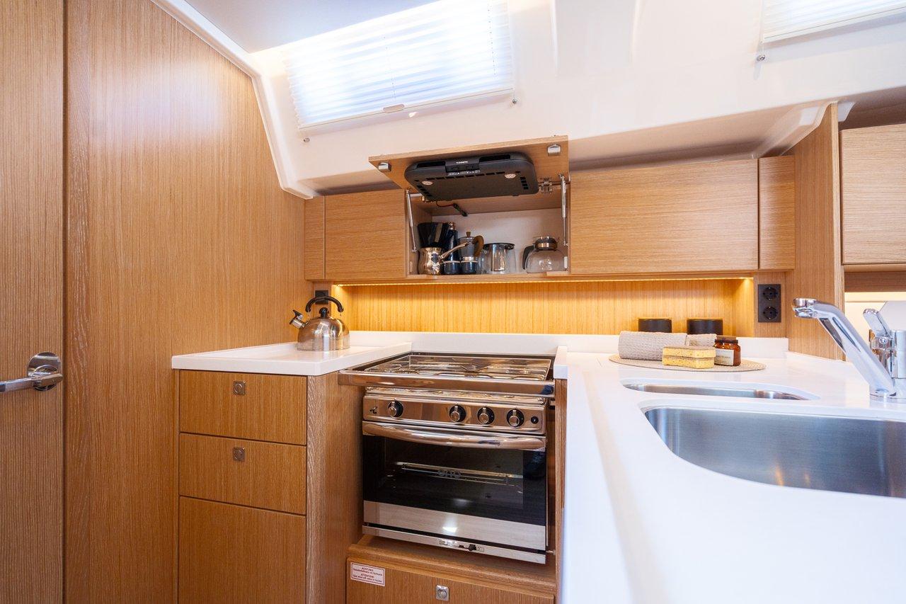 Bavaria C45 Style, picture 18