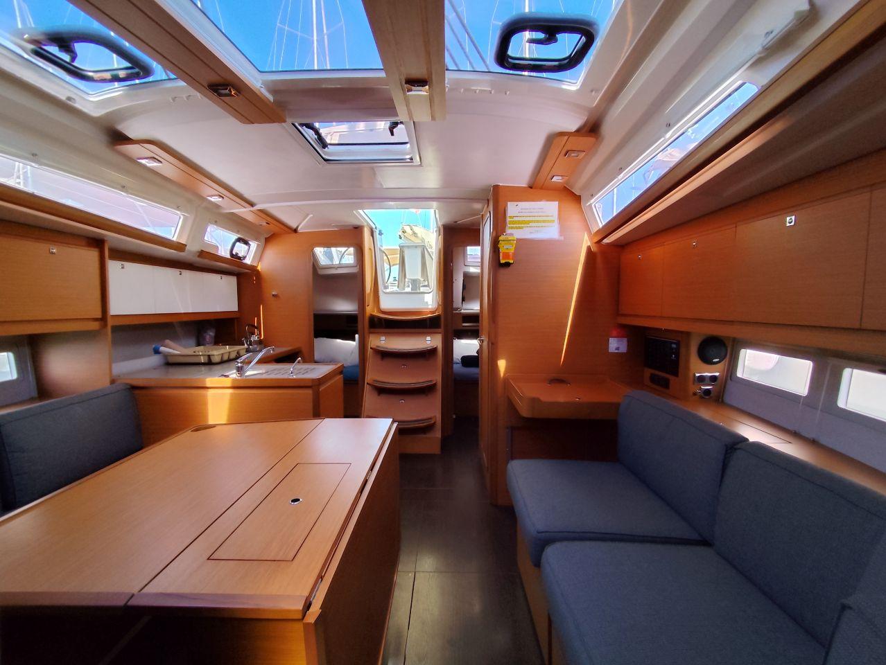 Dufour 390 GL, picture 8