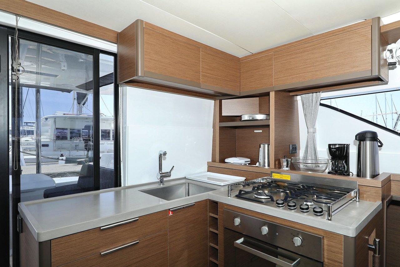 Lagoon 50 - 6 + 1 cab., picture 13