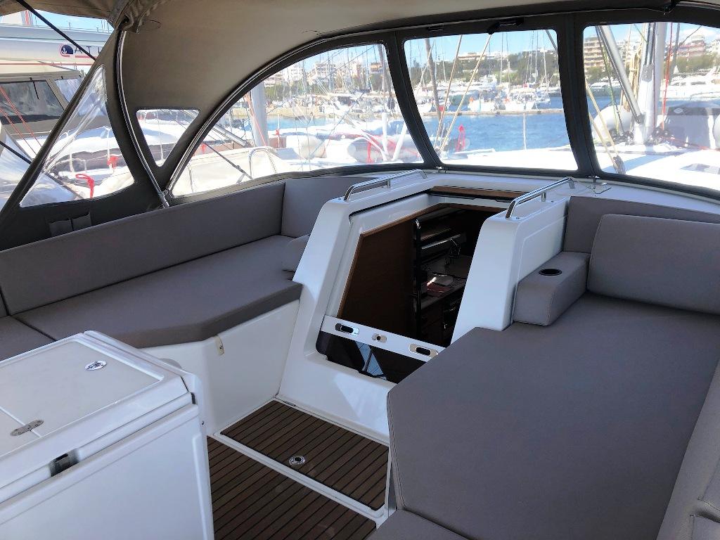 Jeanneau 54 - 5 + 1 cab.	, picture 3