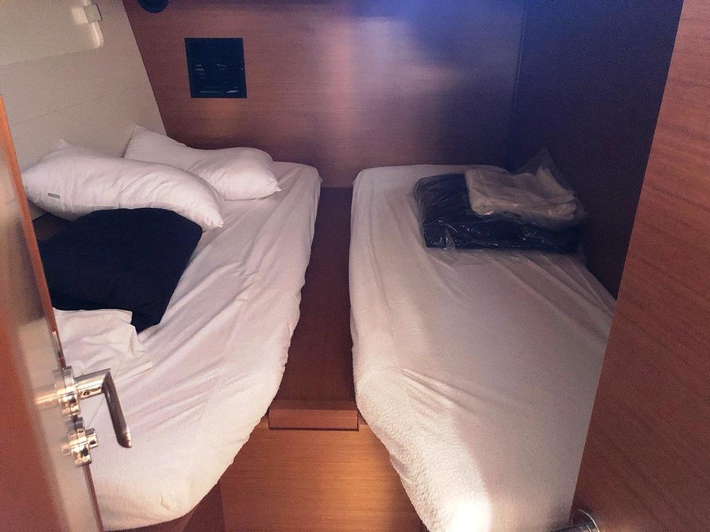 Jeanneau 54 - 5 + 1 cab.	, picture 9