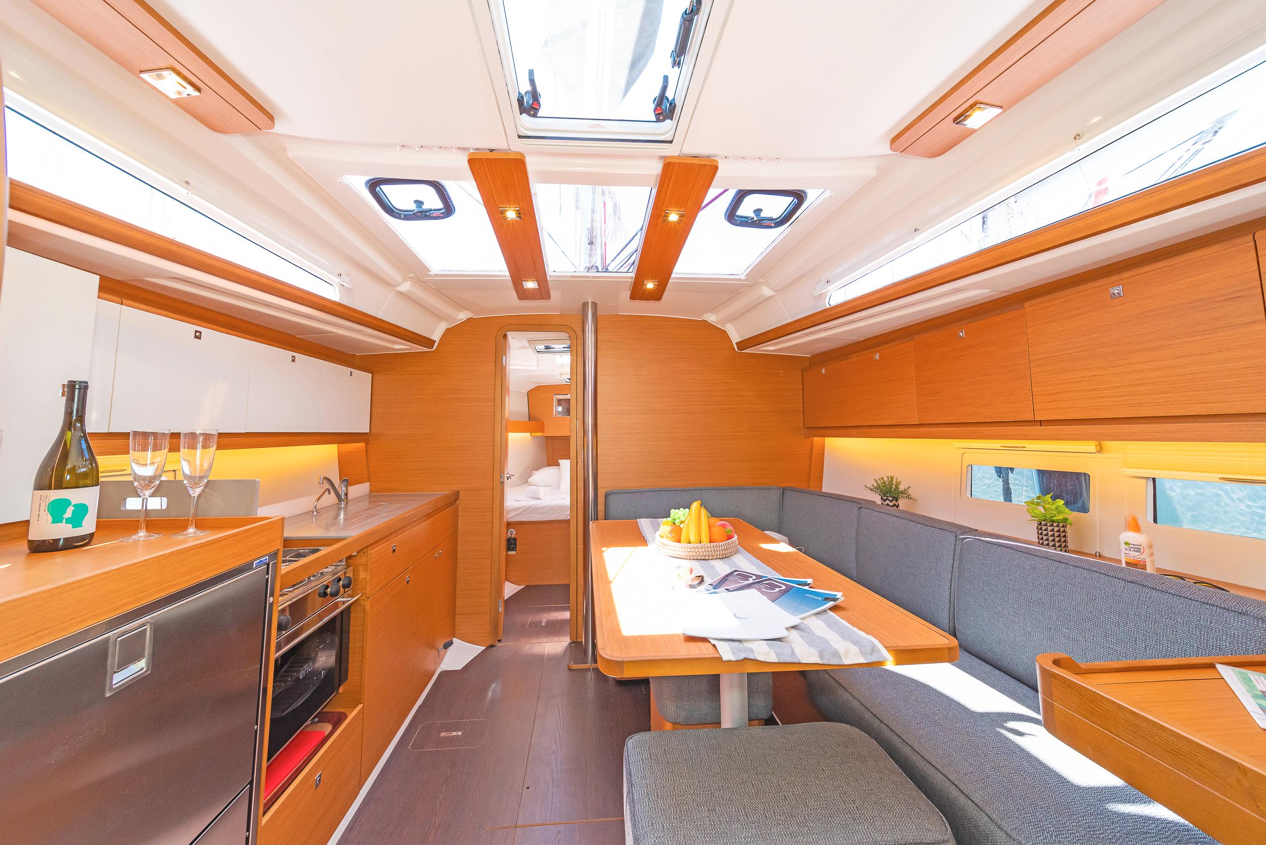 Dufour 390 GL, picture 8