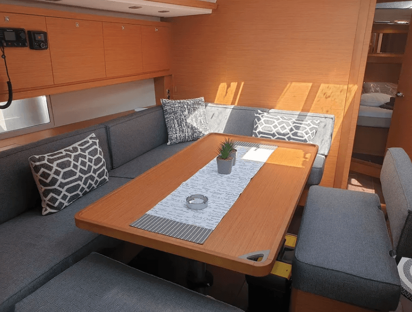 Dufour 470 - 4 + 1 cab., picture 6