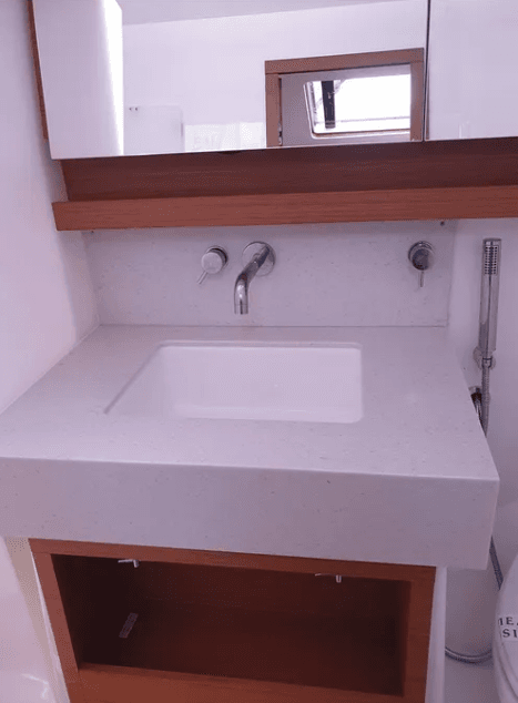 Dufour 470 - 4 + 1 cab., picture 8