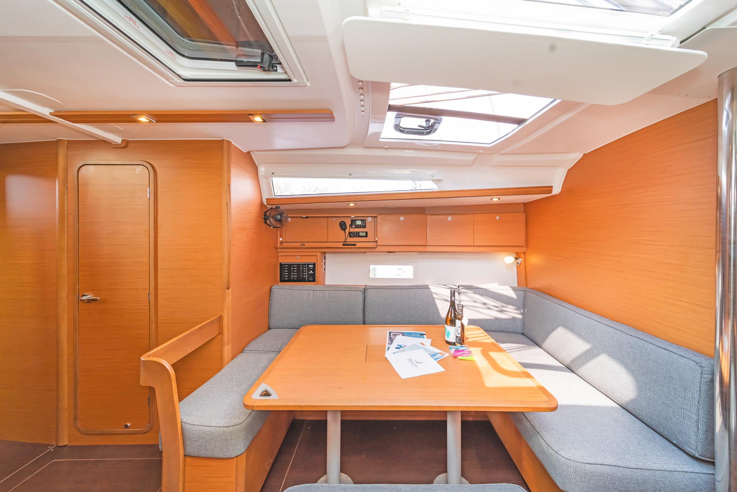 Dufour 430, picture 11