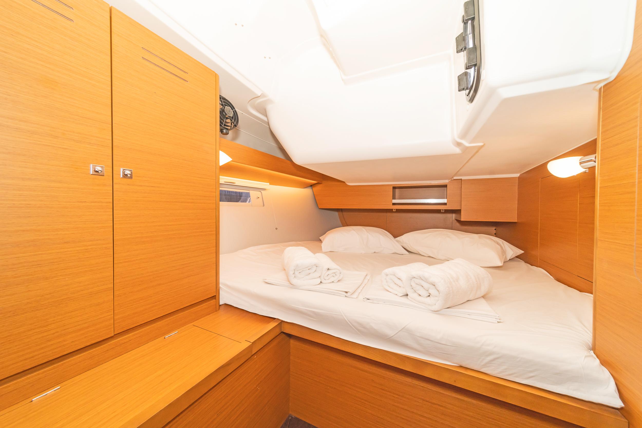 Dufour 430, picture 4